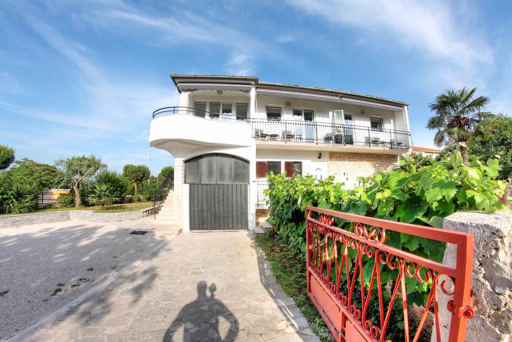 Apartments Nebuloza Rovinj Exterior photo