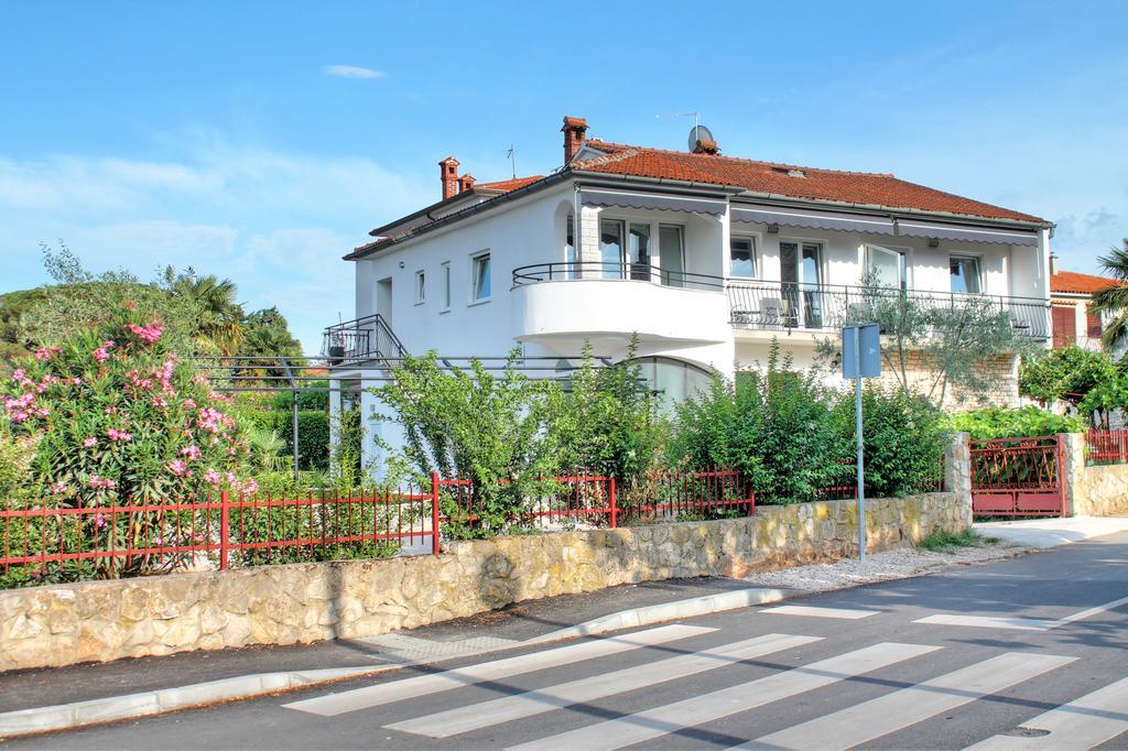 Apartments Nebuloza Rovinj Exterior photo