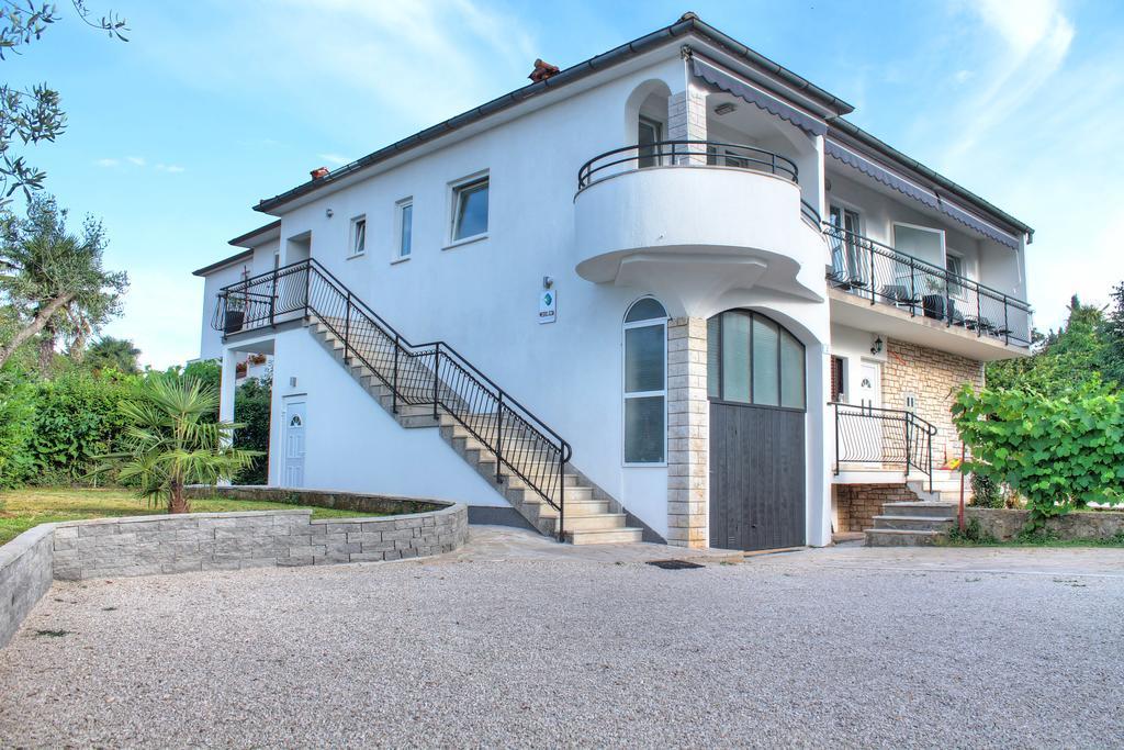 Apartments Nebuloza Rovinj Exterior photo